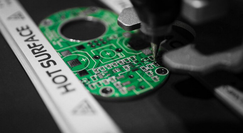 Screenshot 2024-11-28 at 00-20-17 Voltera V-One PCB Printer MYBOTSHOP.DE € 5.400 00.png